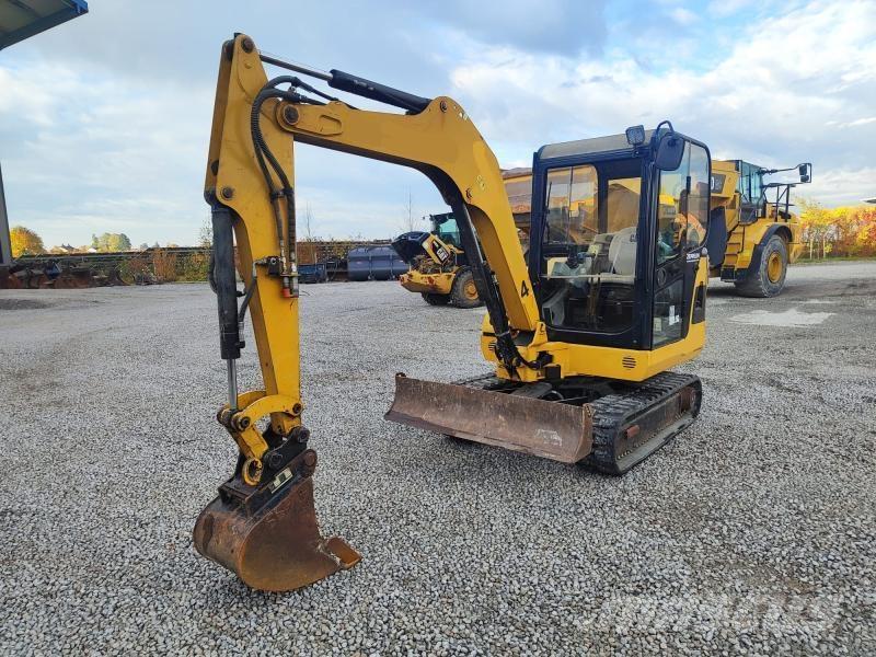 CAT 302.5C Minibagger < 7t