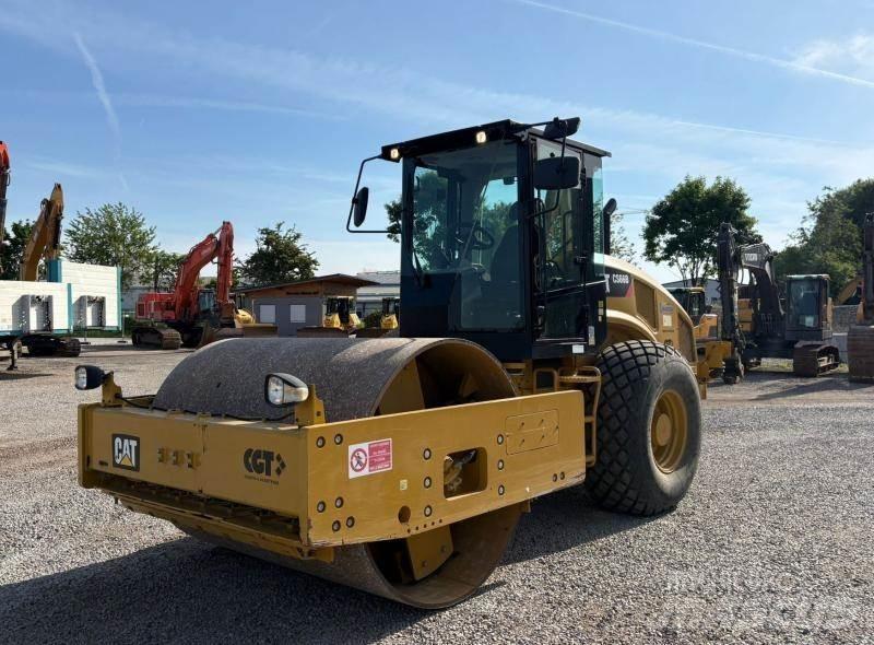 CAT CS66B Erdbauwalzen