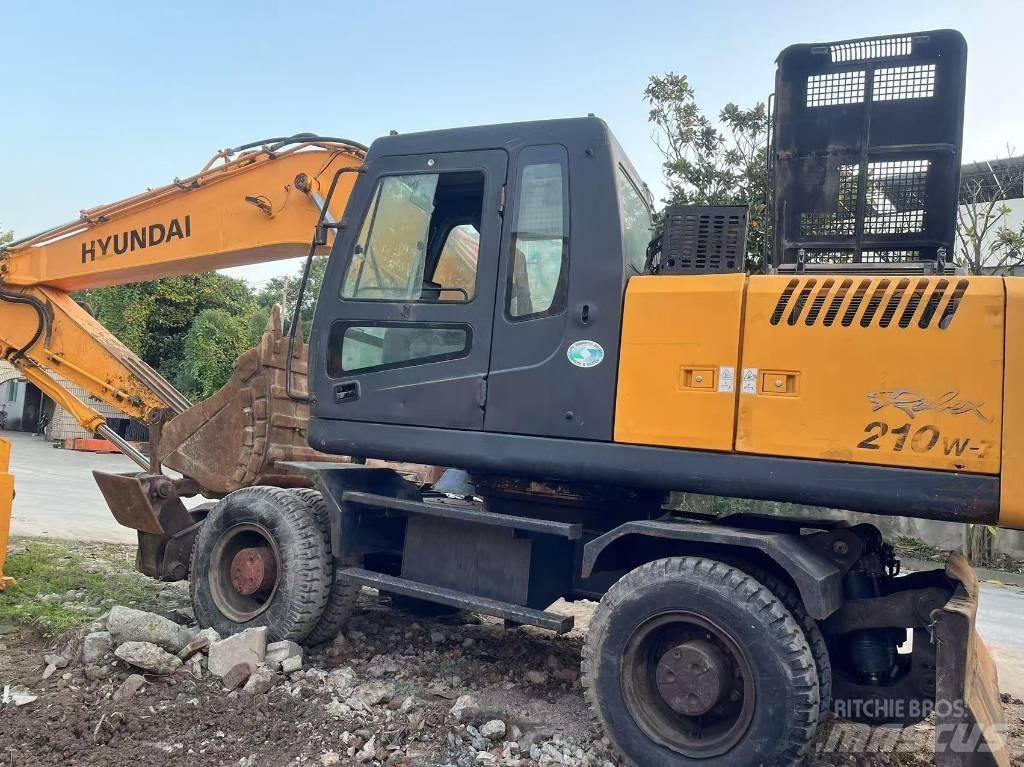 Hyundai R210W-7 Mobilbagger