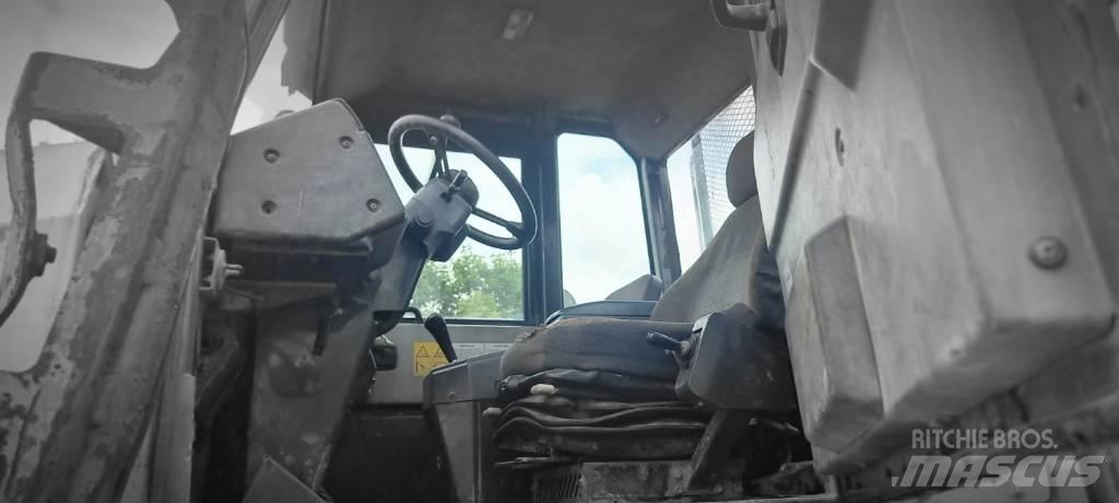 Komatsu HM 300-2 Dumper - Knickgelenk