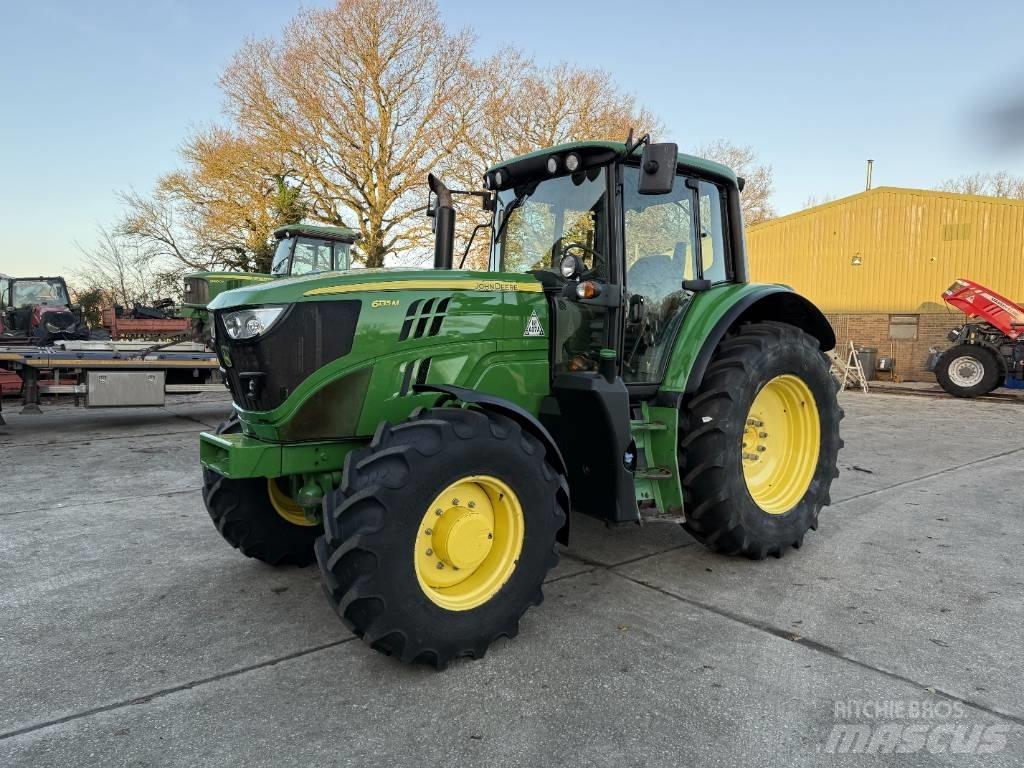 John Deere 6135M Traktoren