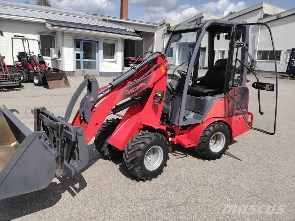 QuattroX 810 Minilader