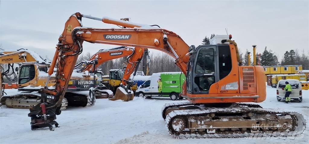 Doosan DX235LCR Raupenbagger