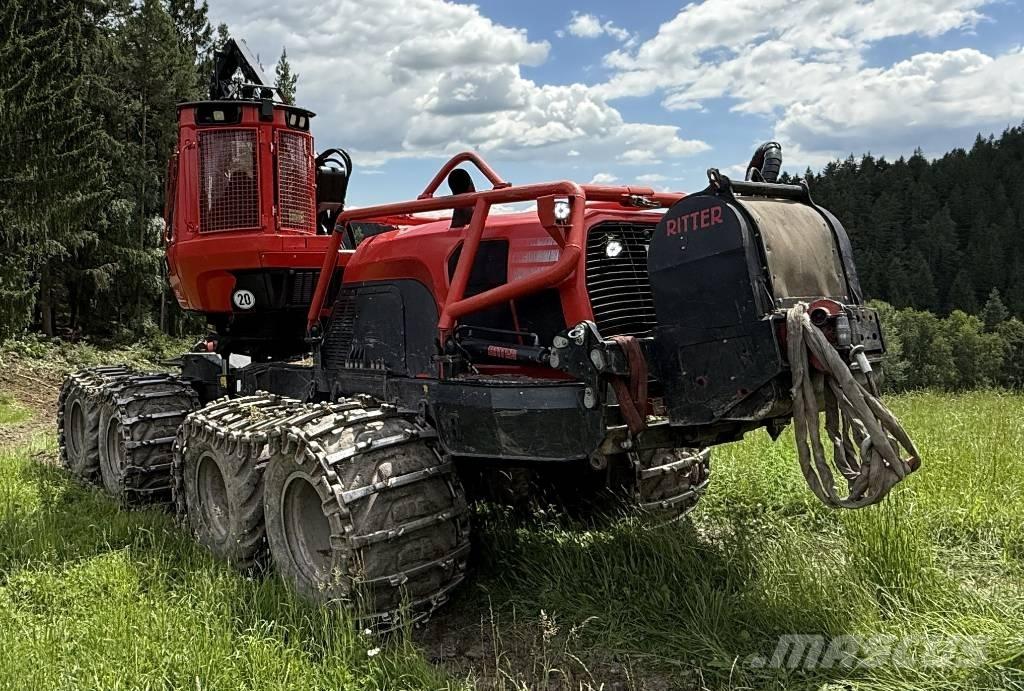 Komatsu 931XC Harvester