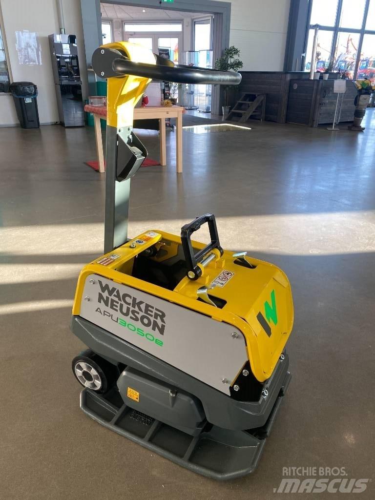 Wacker Neuson 3050 Vibrationsgeräte