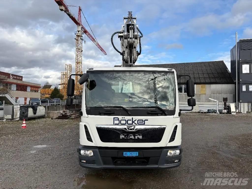 Böcker AK 37/4000 Ruwterrein kranen