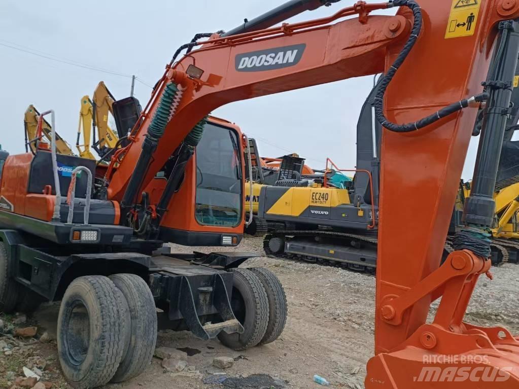 Doosan 150 W-7 Mobilbagger