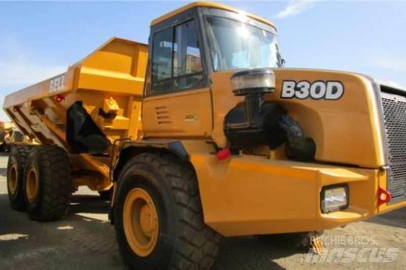 Bell B30D Dumper - Knickgelenk