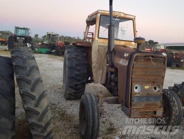 Massey Ferguson 275 Traktoren