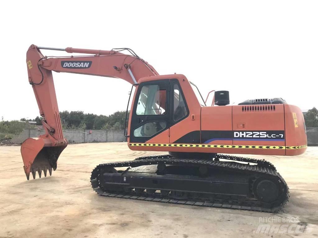 Doosan DH 225 LC-9 Raupenbagger