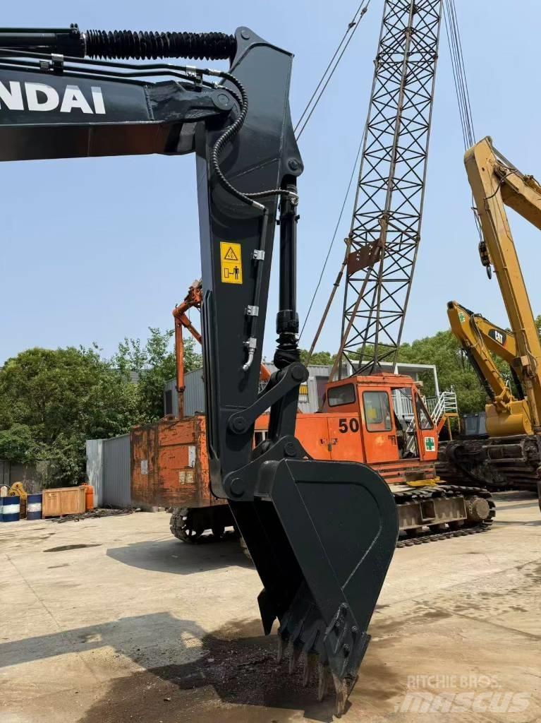 Hyundai R220LC-9S Midibagger  7t - 12t