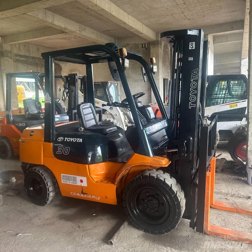 Toyota FD 30 Diesel heftrucks