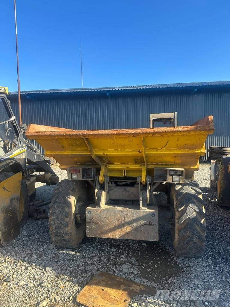  UTRANAZZ D8000 Chassis