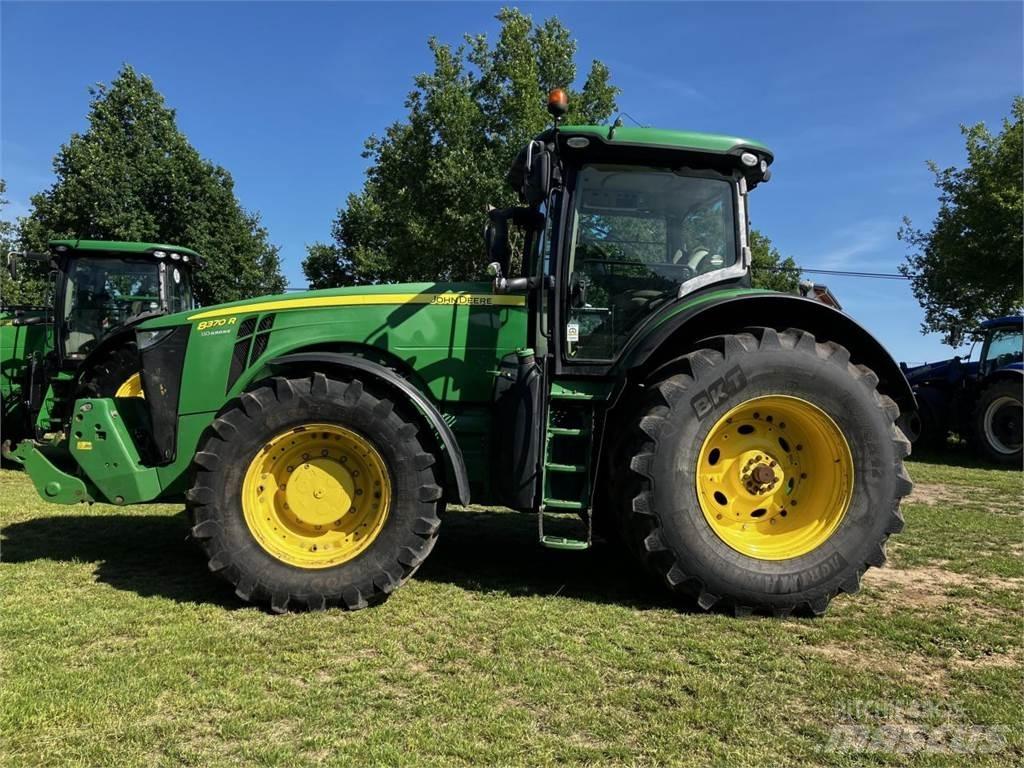 John Deere 8370R Traktoren
