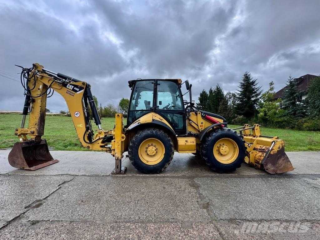 CAT 444 E Baggerlader