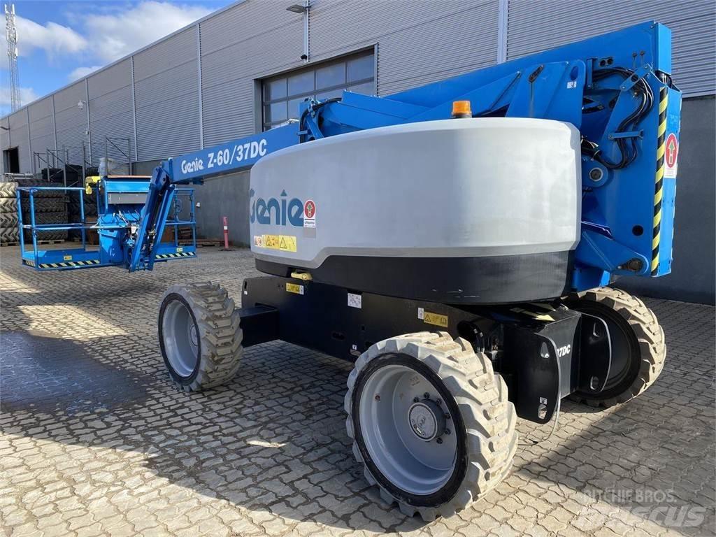 Genie Z60/37 DC Gelenkteleskoparbeitsbühnen