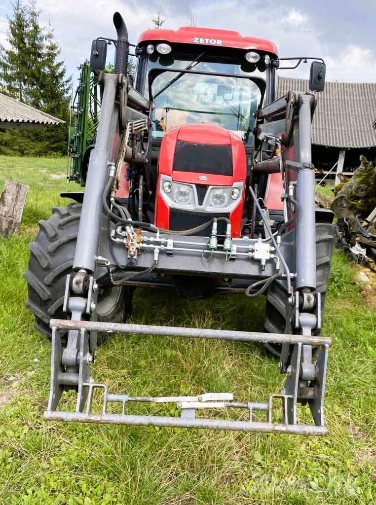 Zetor FORTERRA 140 Traktoren