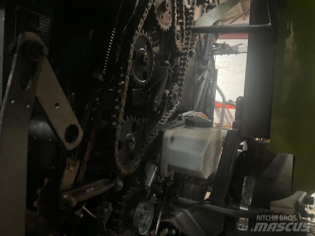 CLAAS Uniwrap 455 Rundballenpressen