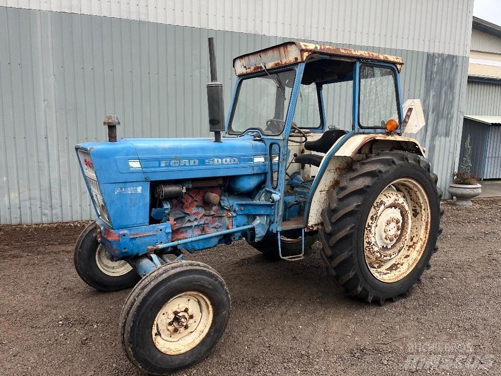 Ford 5000 Y Traktoren