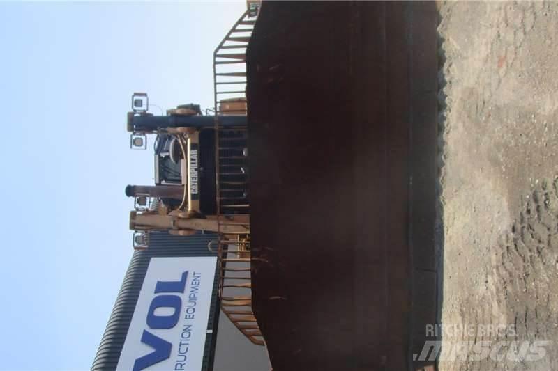 CAT D9T Bulldozer