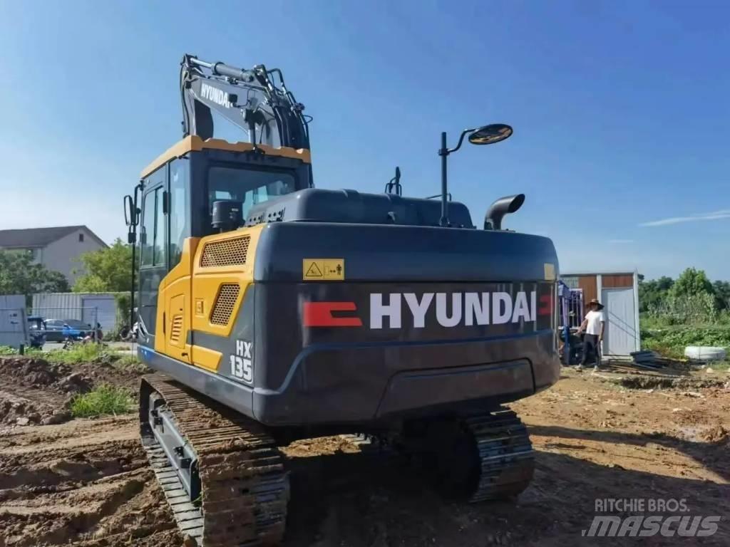 Hyundai HX135 Raupenbagger