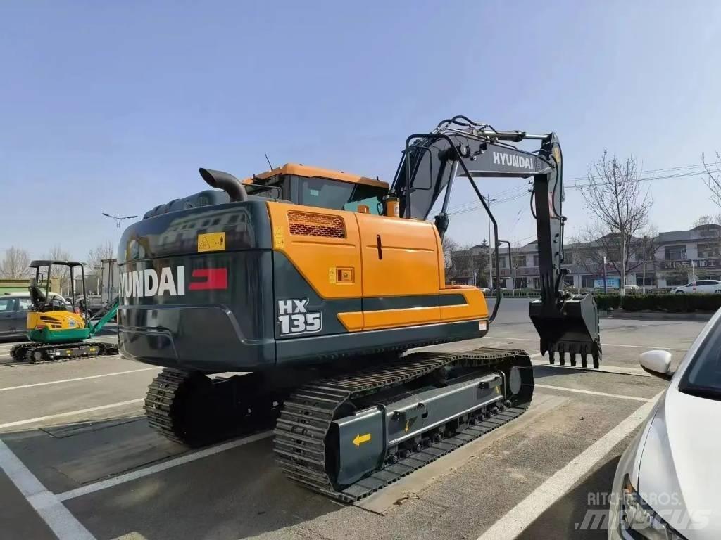 Hyundai HX135 Raupenbagger