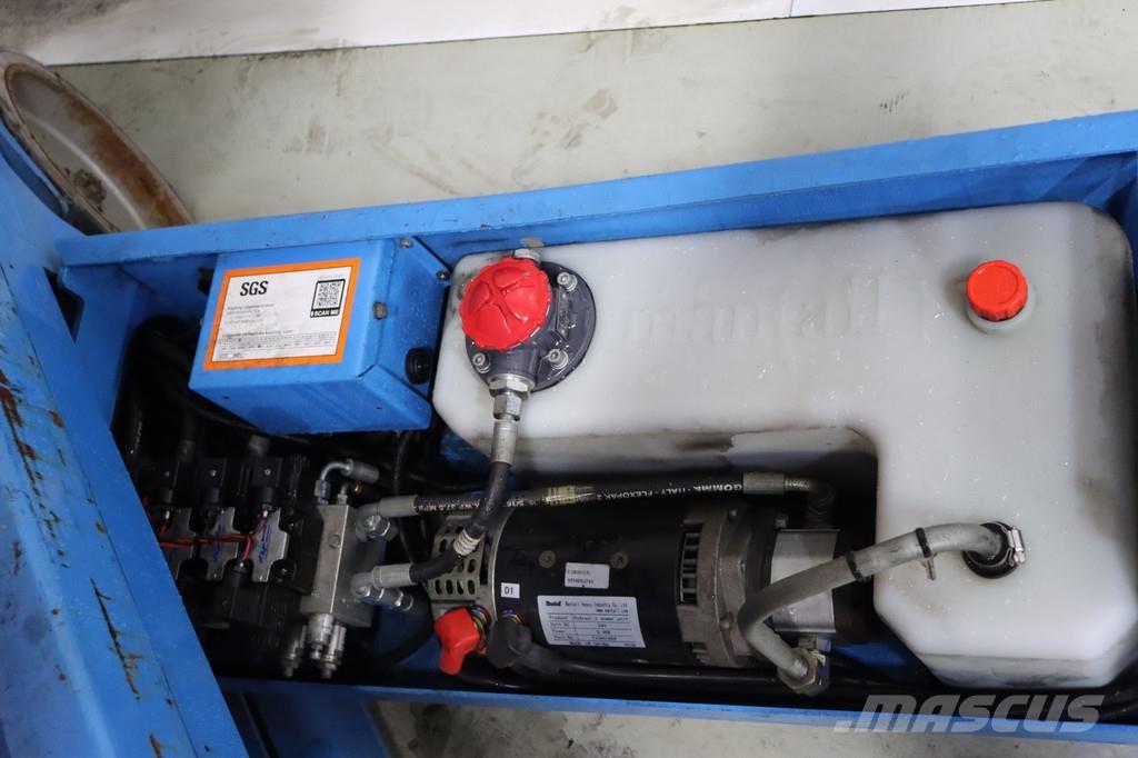 Mantall XE140W Scheren-Arbeitsbühnen