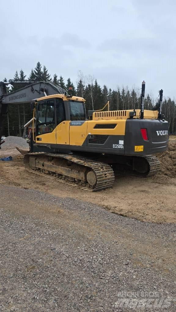 Volvo EC 250 D L Raupenbagger