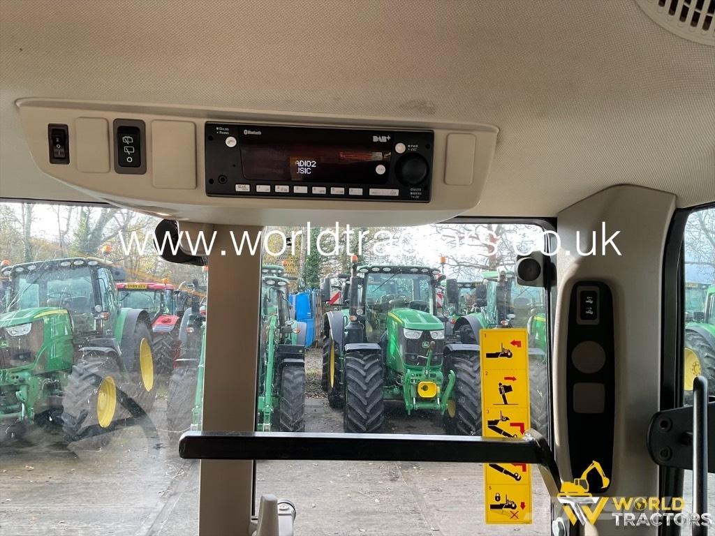 John Deere 6120 M Traktoren