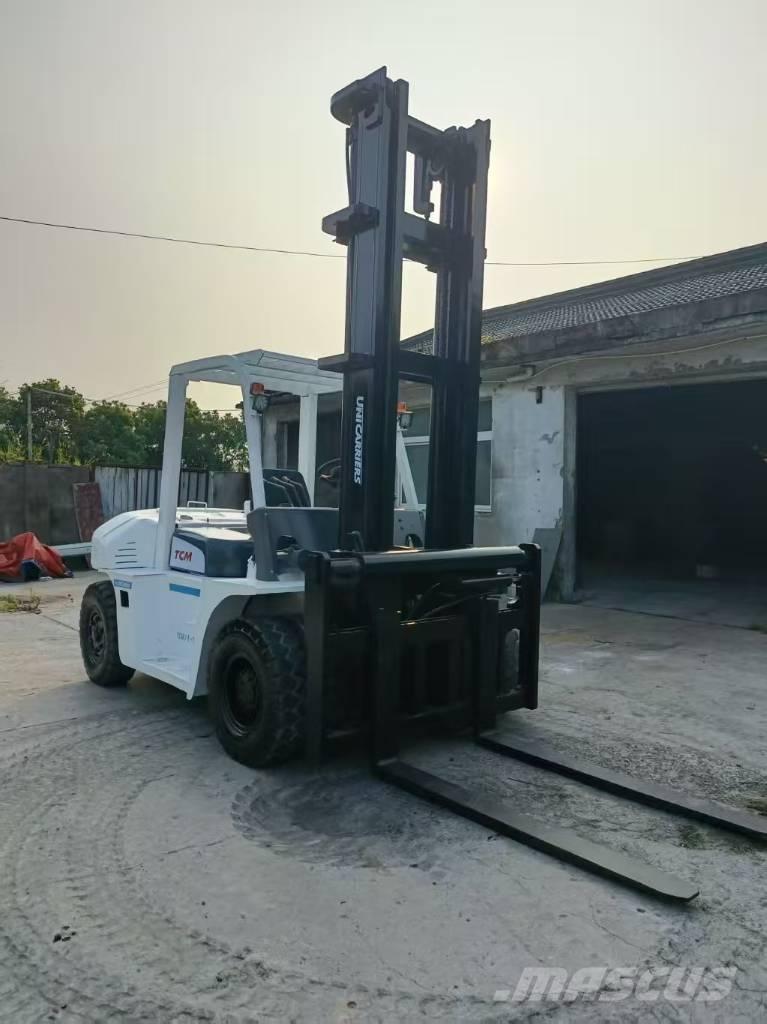 TCM FD 70 Z8 Kofferaufbau