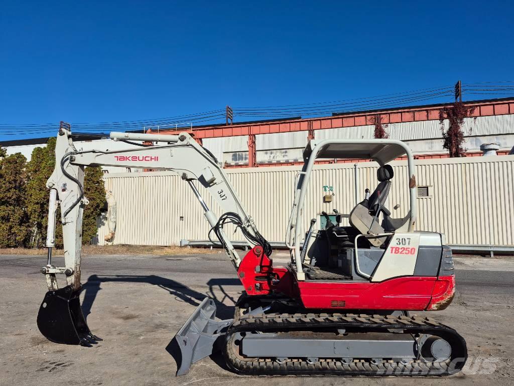Takeuchi TB 250 Raupenbagger