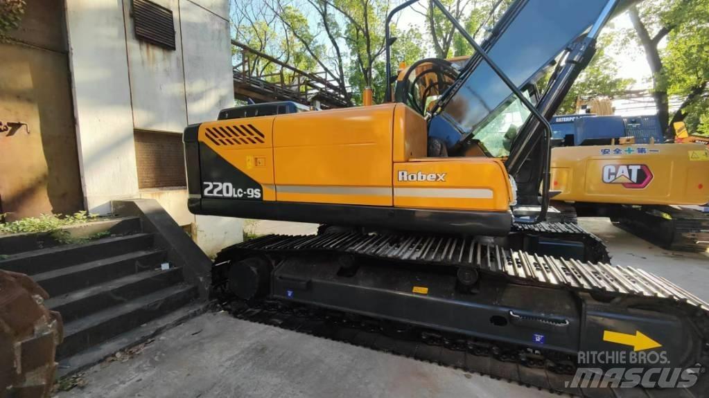 Hyundai 220-9s Raupenbagger