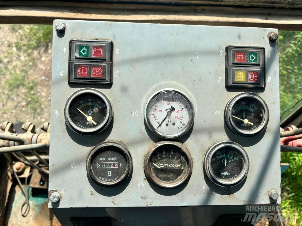  CGLM PY185A Grader