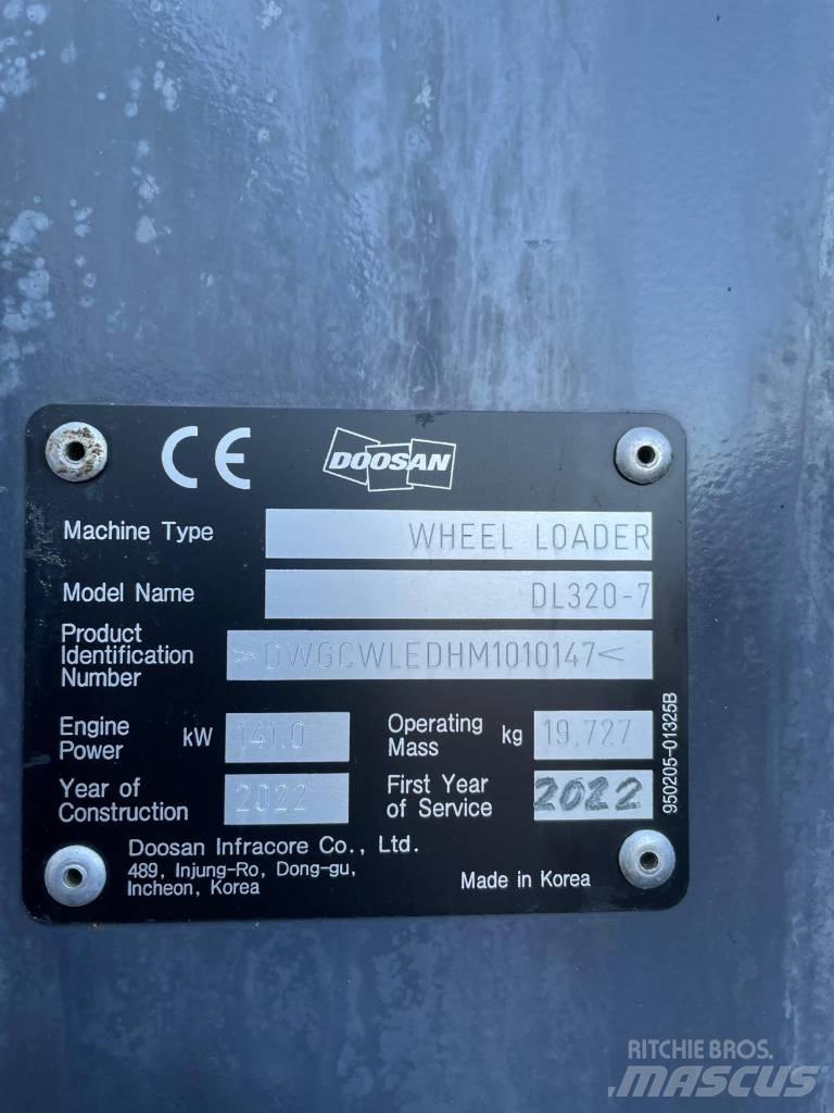 Doosan DL 320-7 Radlader