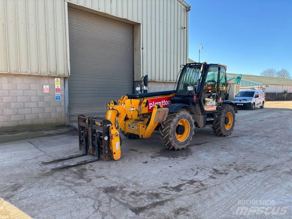 JCB 540-140 Hi Vis Teleskoplader