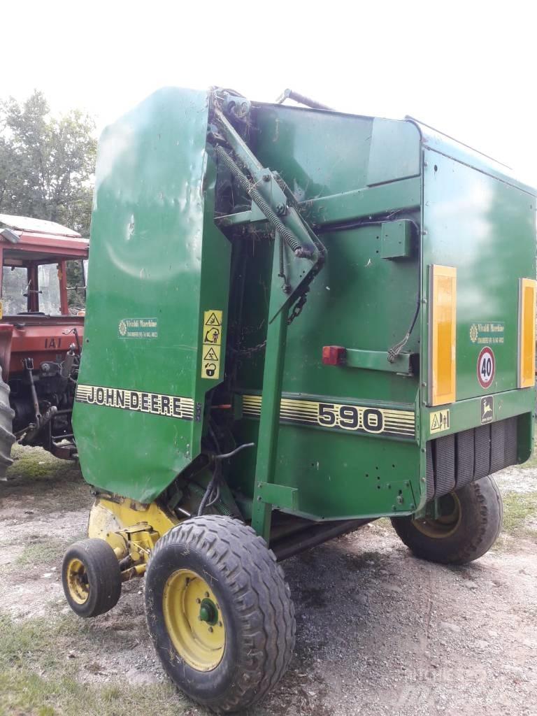 John Deere 590 Rundballenpressen