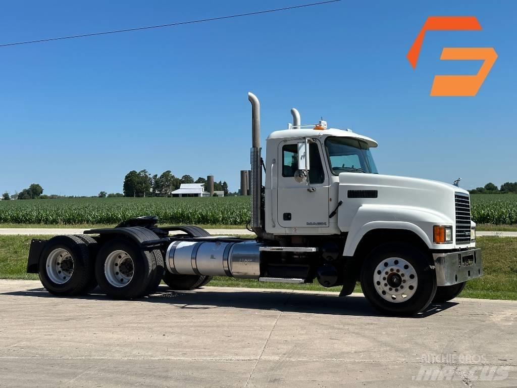 Mack CH 613 Sattelzugmaschinen