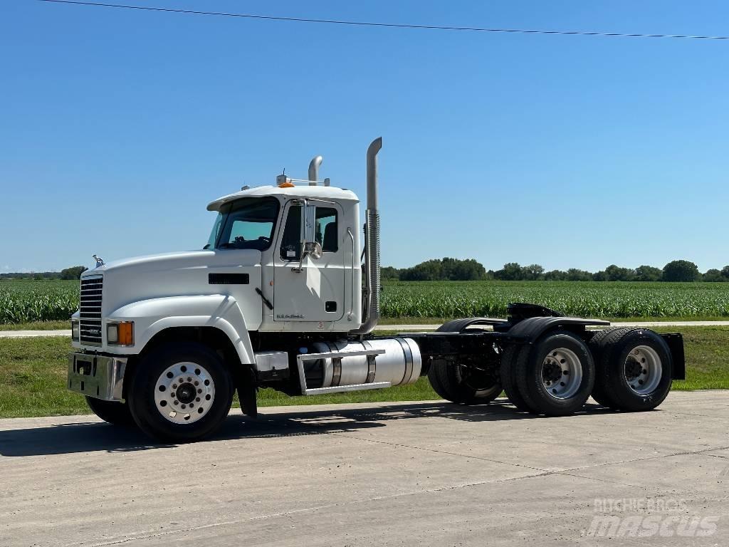 Mack CH 613 Sattelzugmaschinen