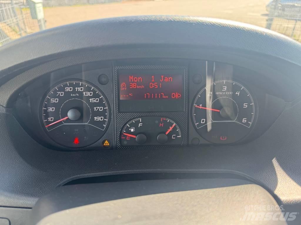 Peugeot Boxer Lieferwagen