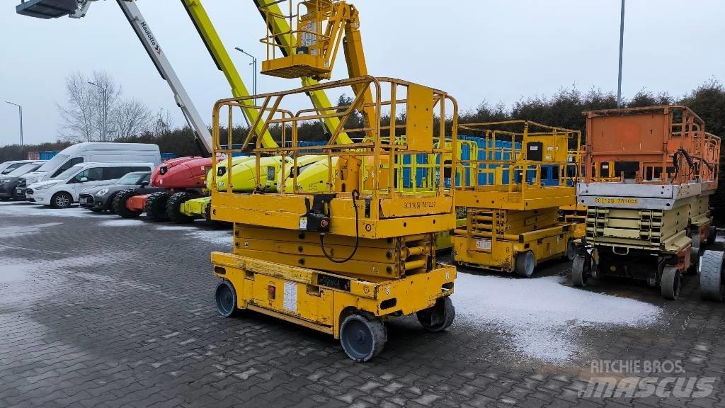 Haulotte Compact 10 Scheren-Arbeitsbühnen