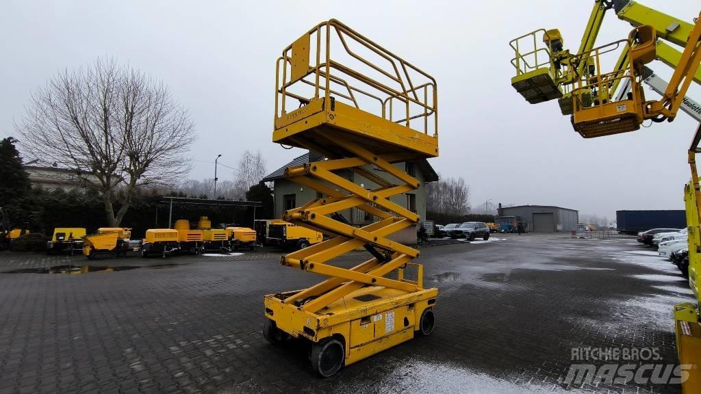 Haulotte Compact 10 Scheren-Arbeitsbühnen