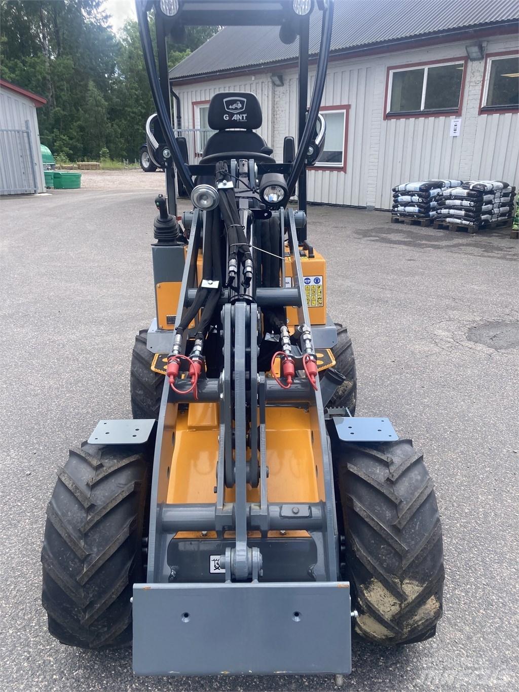 GiANT G1100 Multifunktionslader