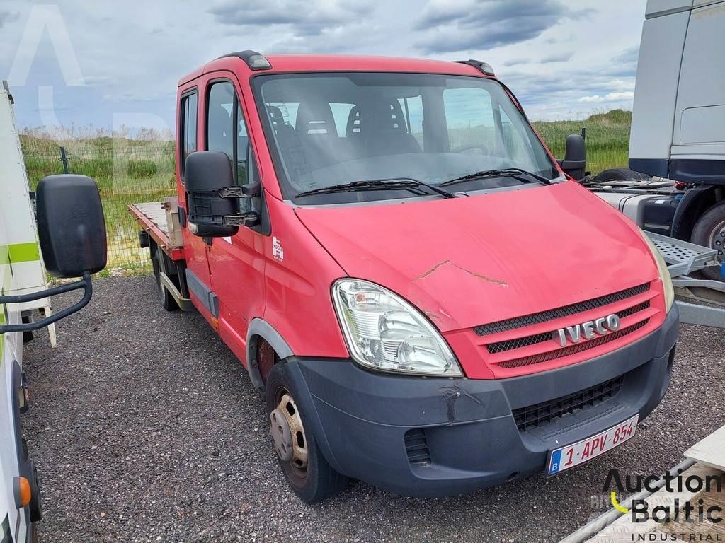 Iveco 50C18 Pritschenwagen/Pritschenwagen mit Seitenklappe