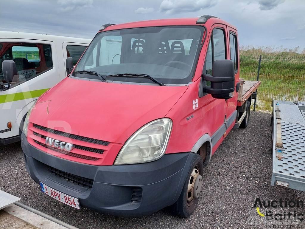Iveco 50C18 Pritschenwagen/Pritschenwagen mit Seitenklappe