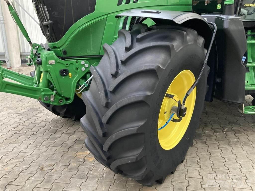 John Deere 6175R Traktoren