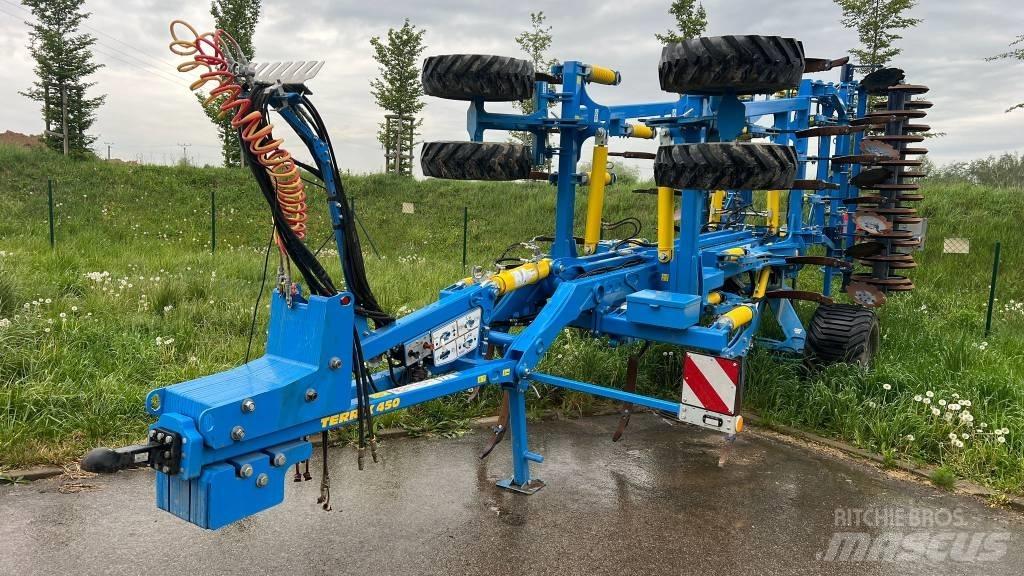 Farmet Terrix 450 PS Meißelgrubber