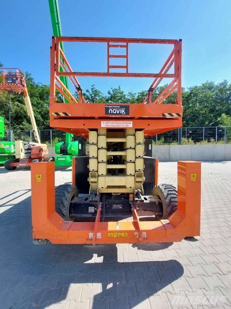 JLG 530 LRT Scheren-Arbeitsbühnen