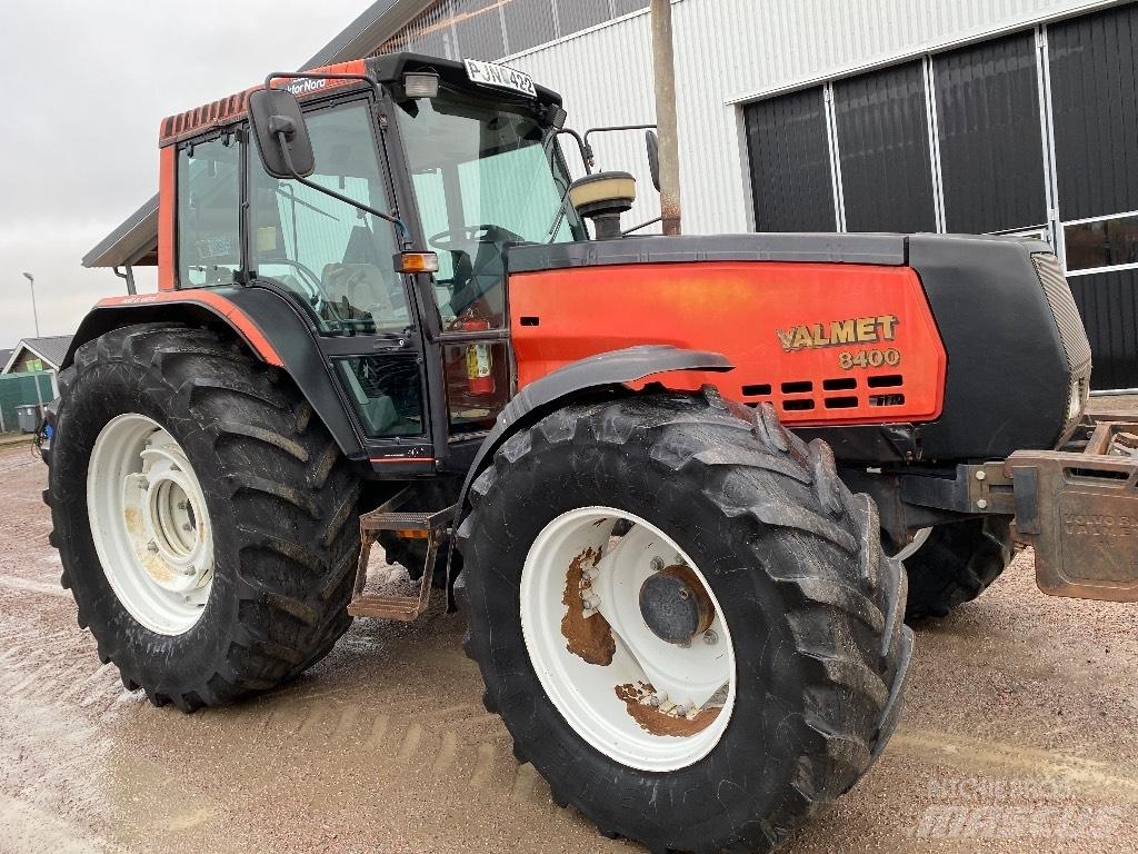 Valtra Valmet 8400 Traktoren