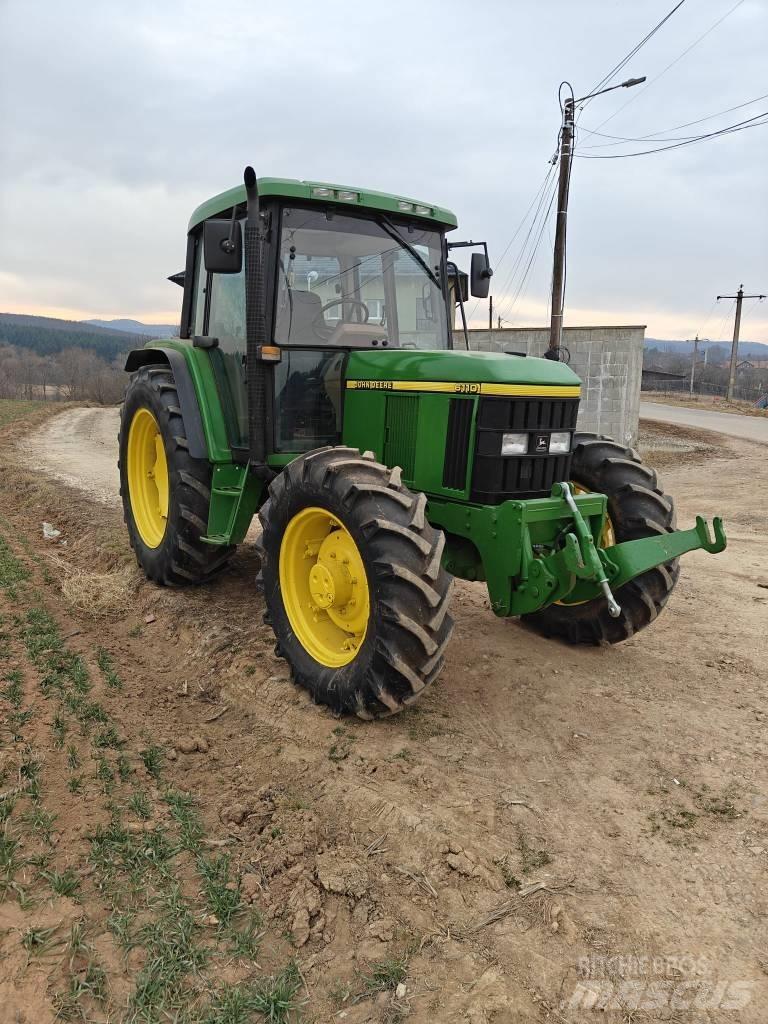 John Deere 6100 Traktoren
