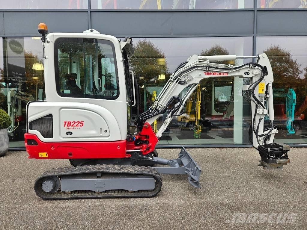 Takeuchi TB 225 Minibagger < 7t